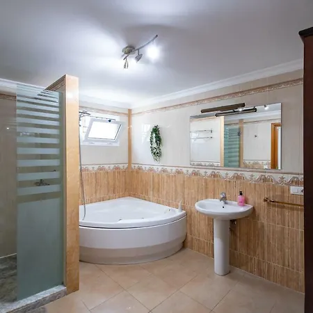 Ity House - Semesterbostad *