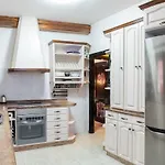 Ity House -